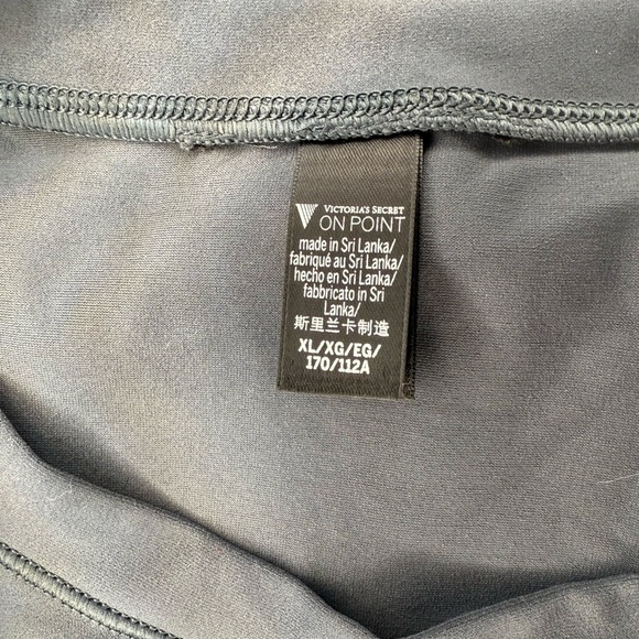 Women's Gray Victorias Secret On Point Cropped Short Sleeve Top Size XL - Picture 3 of 3